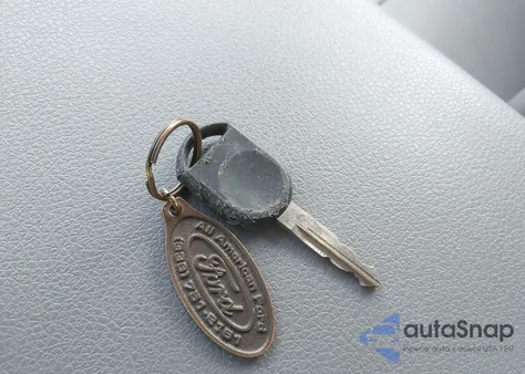 2005 Ford F-150 Stx/Xl/Xlt from USA, damaged, VIN 1FTRF12W95NA36485